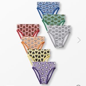 Hanna Andersson hipster girls M 120/130 Star Wars Last Jedi Nearly new underwear